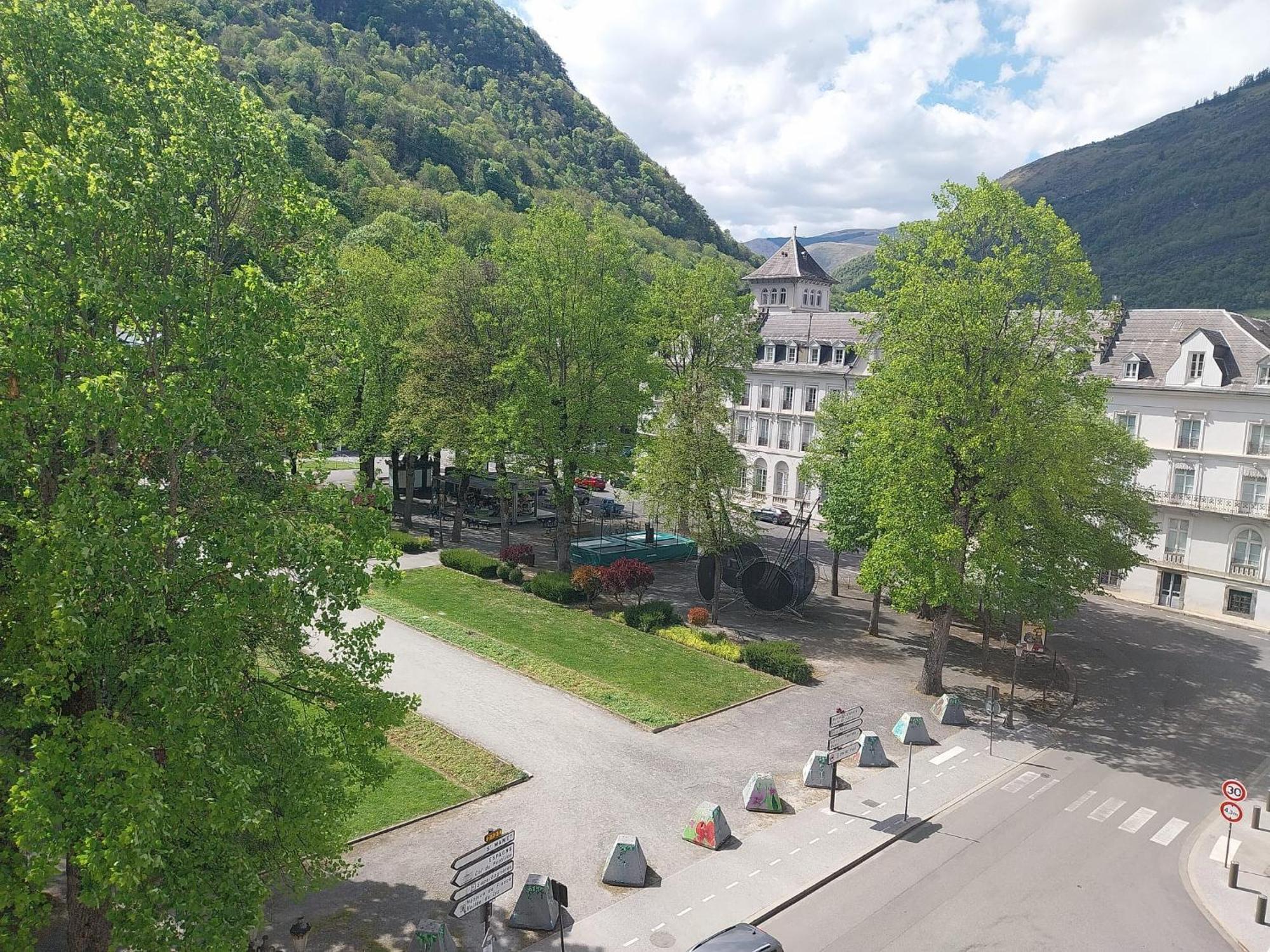 Апарт отель Royal Luchon Bagneres-de-Luchon Экстерьер фото